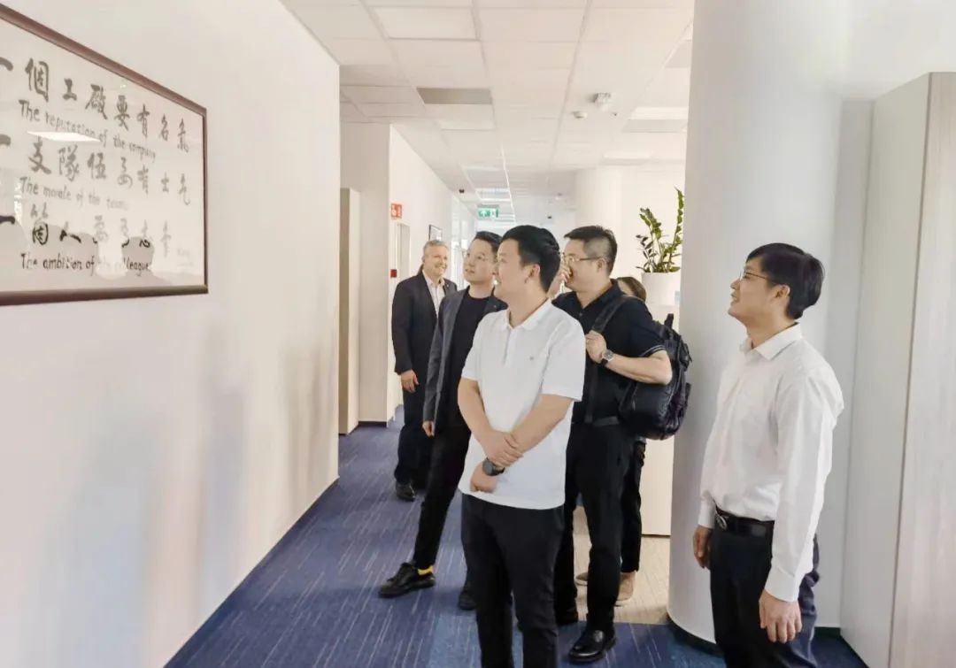 1693900883621791.jpg 640 (3).jpg